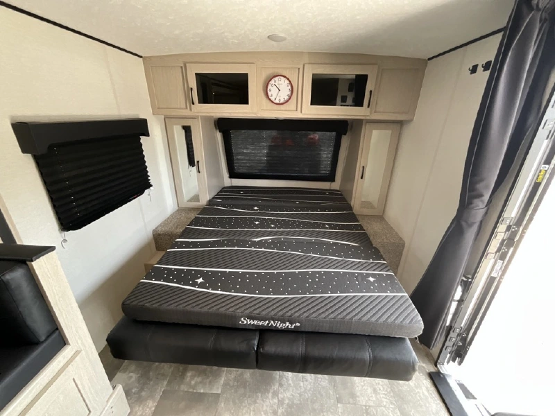 2022 COACHMEN APEX 203RBK
