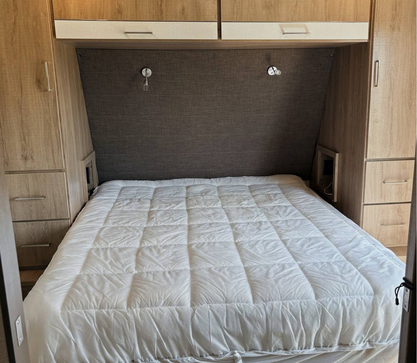 A photo of this 2023 Grand Design IMAGINE 2500RL