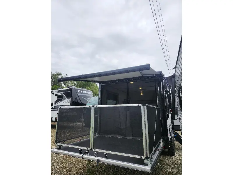 2027 SUNSET PARK RV SUN LITE 14TH