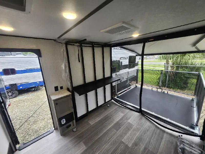 2027 SUNSET PARK RV SUN LITE 14TH