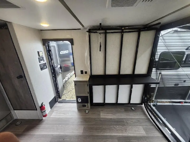 2027 SUNSET PARK RV SUN LITE 14TH