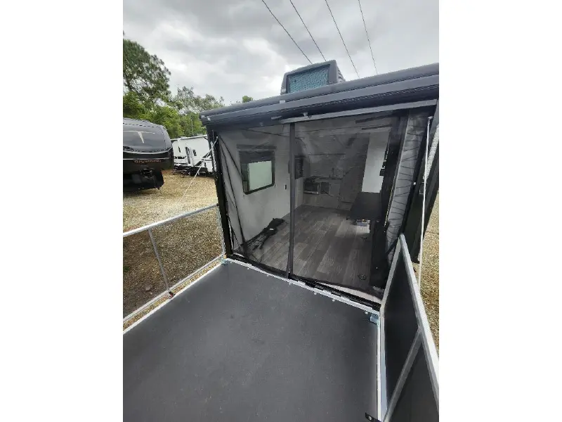 2027 SUNSET PARK RV SUN LITE 14TH