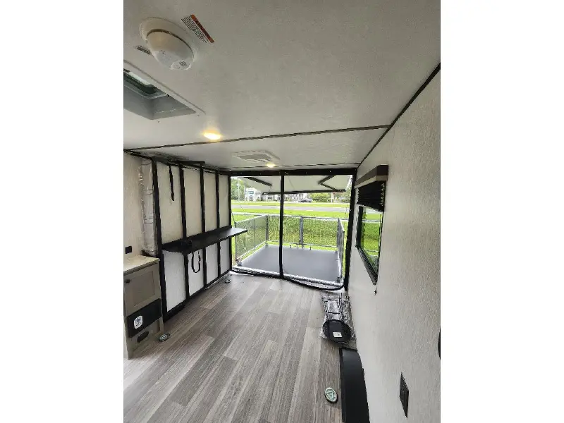 2027 SUNSET PARK RV SUN LITE 14TH