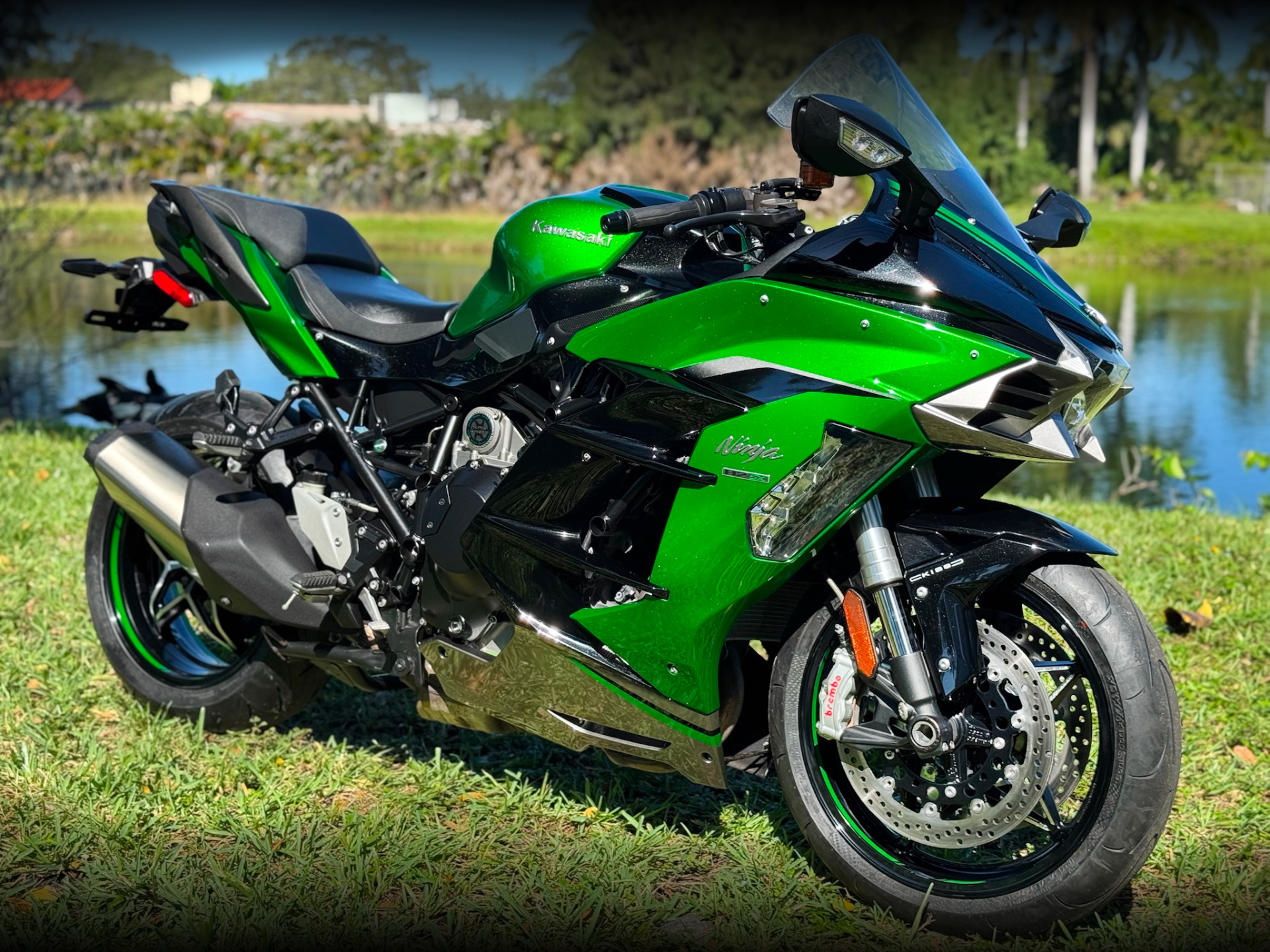 2020 Kawasaki Ninja H2 SX SE+ SX SE+ in North Miami Beach, FL