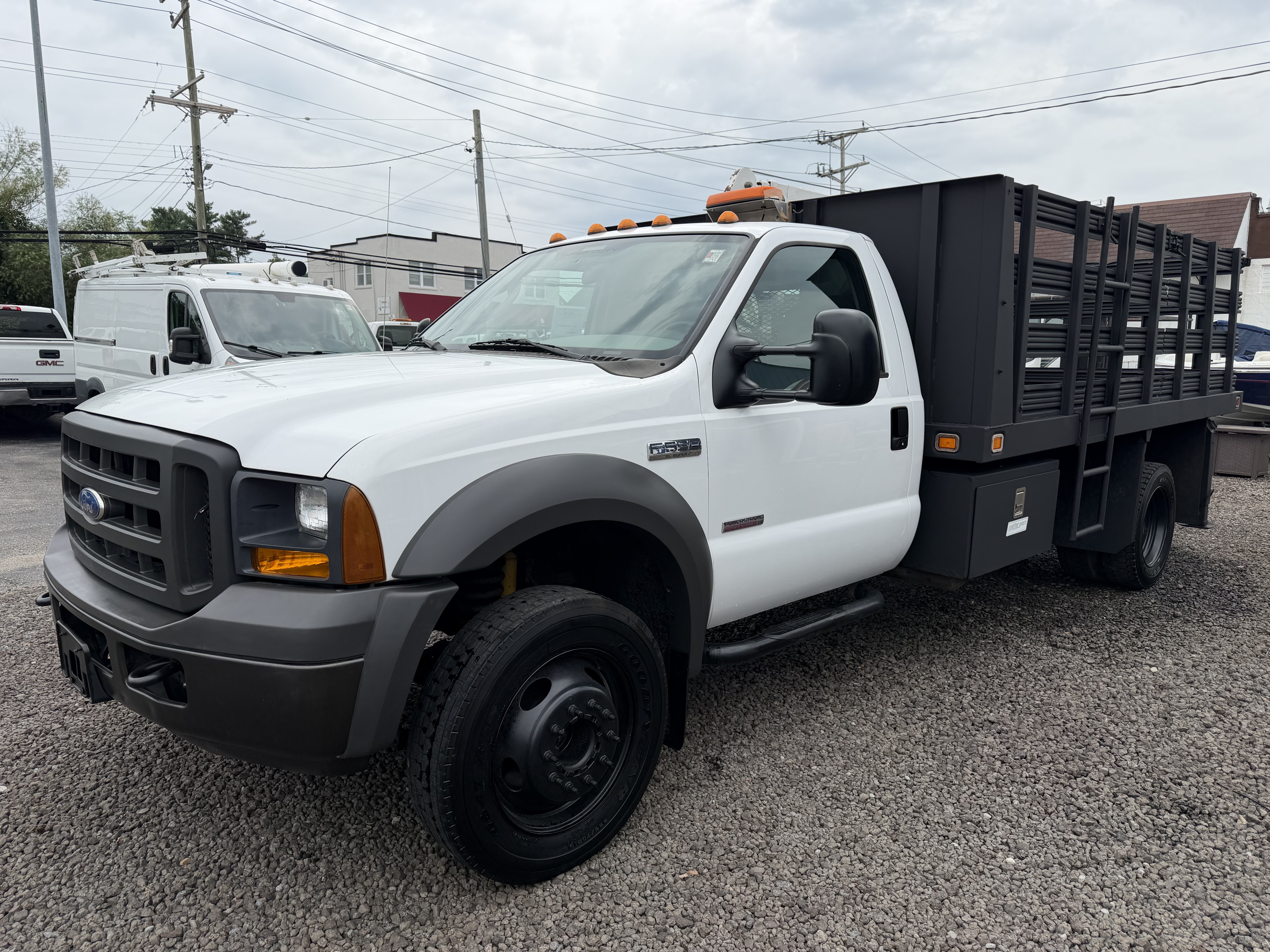 2005 FORD F550 in Pasadena, MD