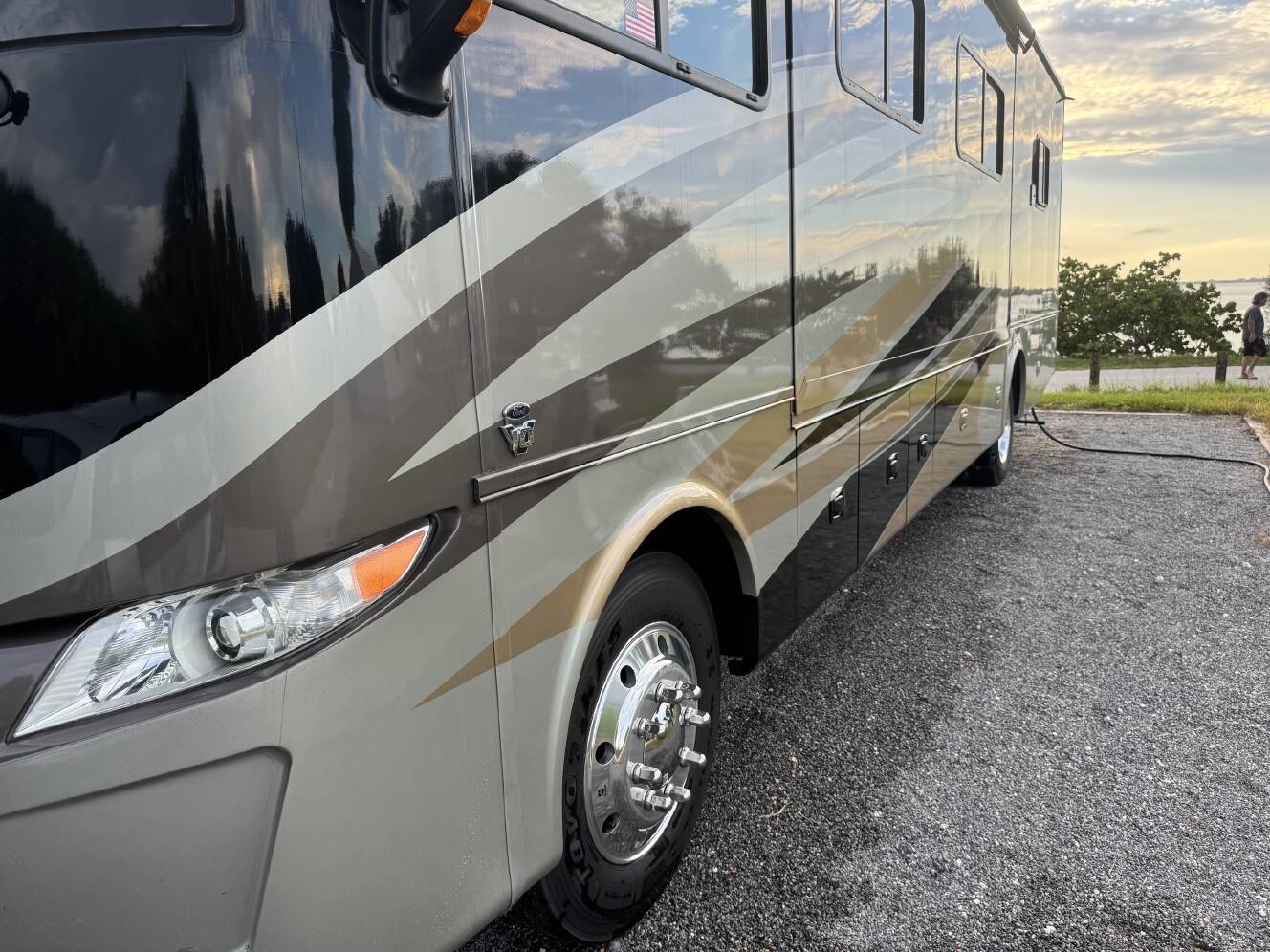 A photo of this 2019 Tiffin Motorhomes ALLEGRO OPEN ROAD 32 SA