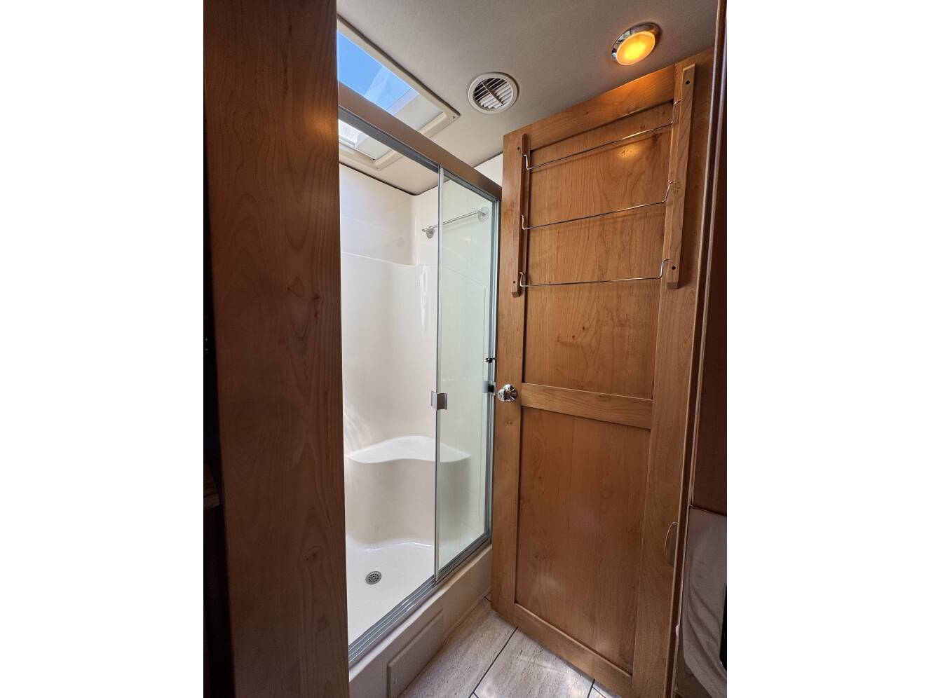 A photo of this 2019 Tiffin Motorhomes ALLEGRO OPEN ROAD 32 SA