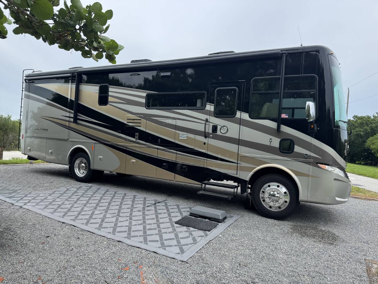 A photo of this 2019 Tiffin Motorhomes ALLEGRO OPEN ROAD 32 SA