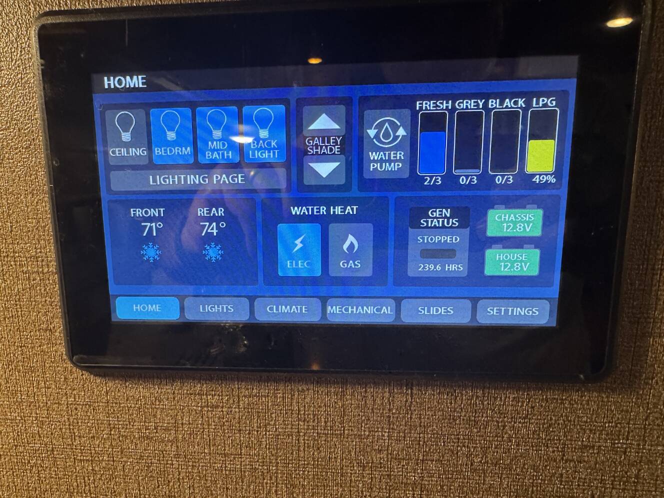 A photo of this 2019 Tiffin Motorhomes ALLEGRO OPEN ROAD 32 SA
