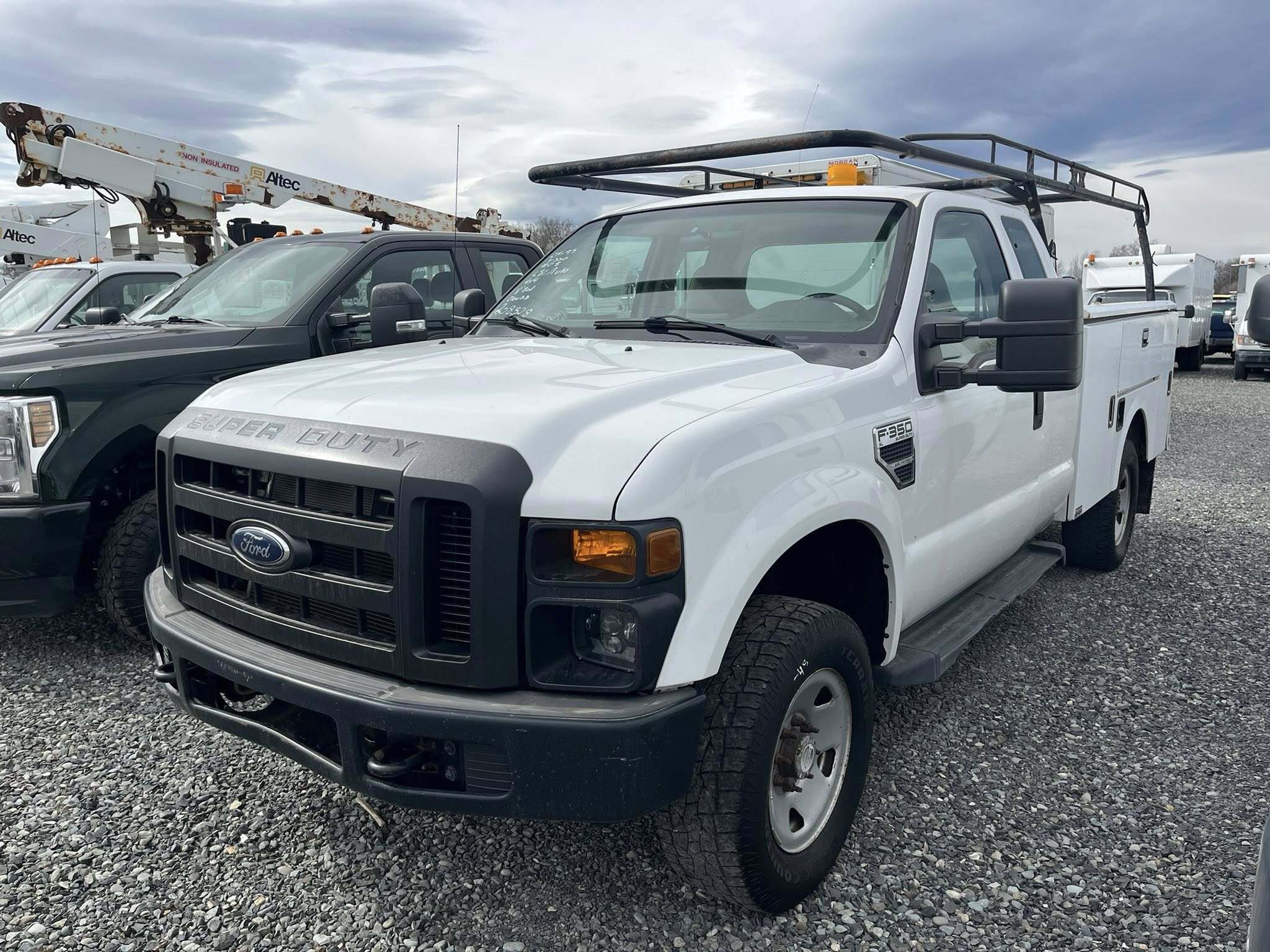 2008 FORD F-350 XL in Yakima, WA
