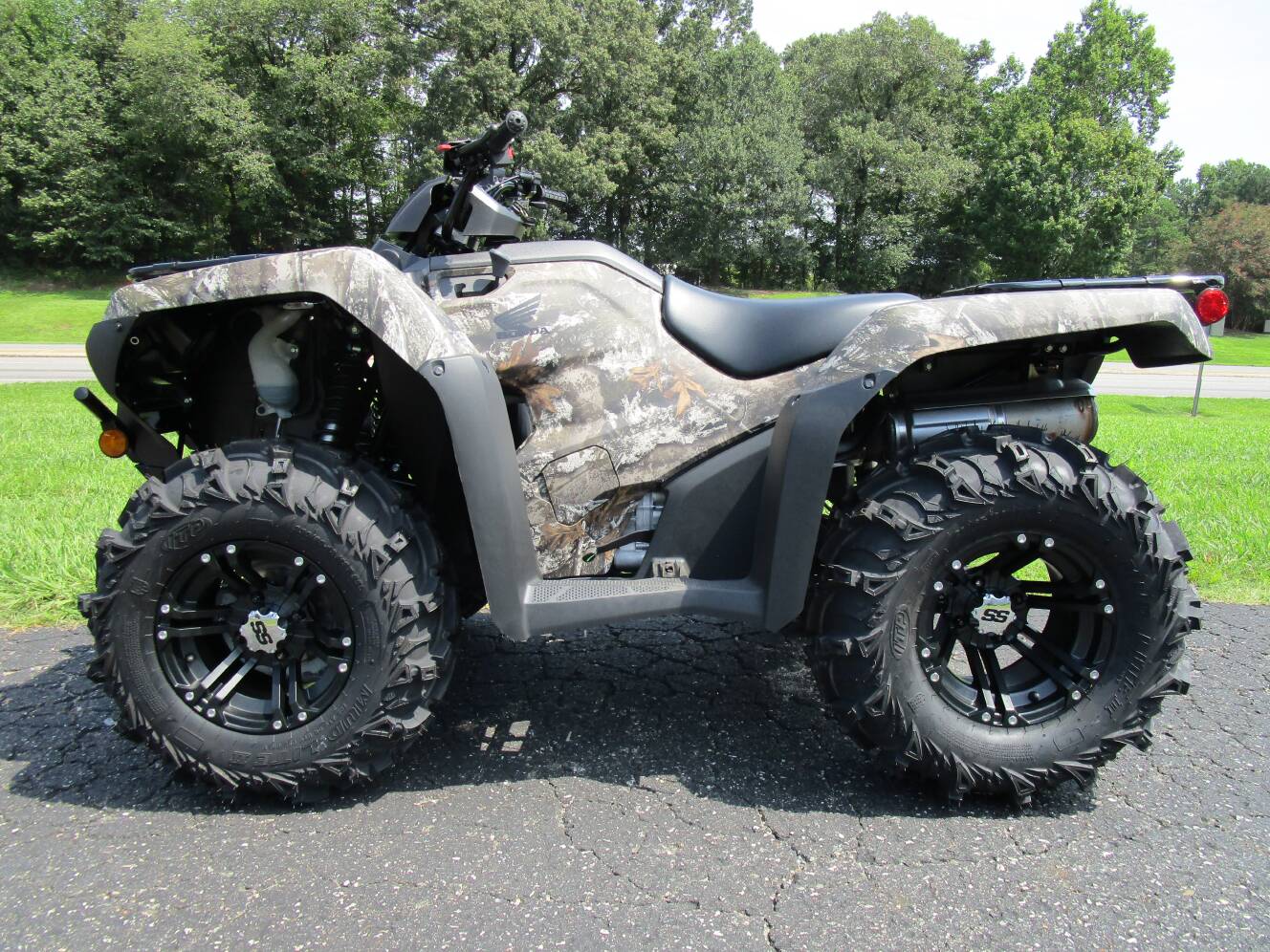 A photo of this 2027 Honda FourTrax Rancher 4x4