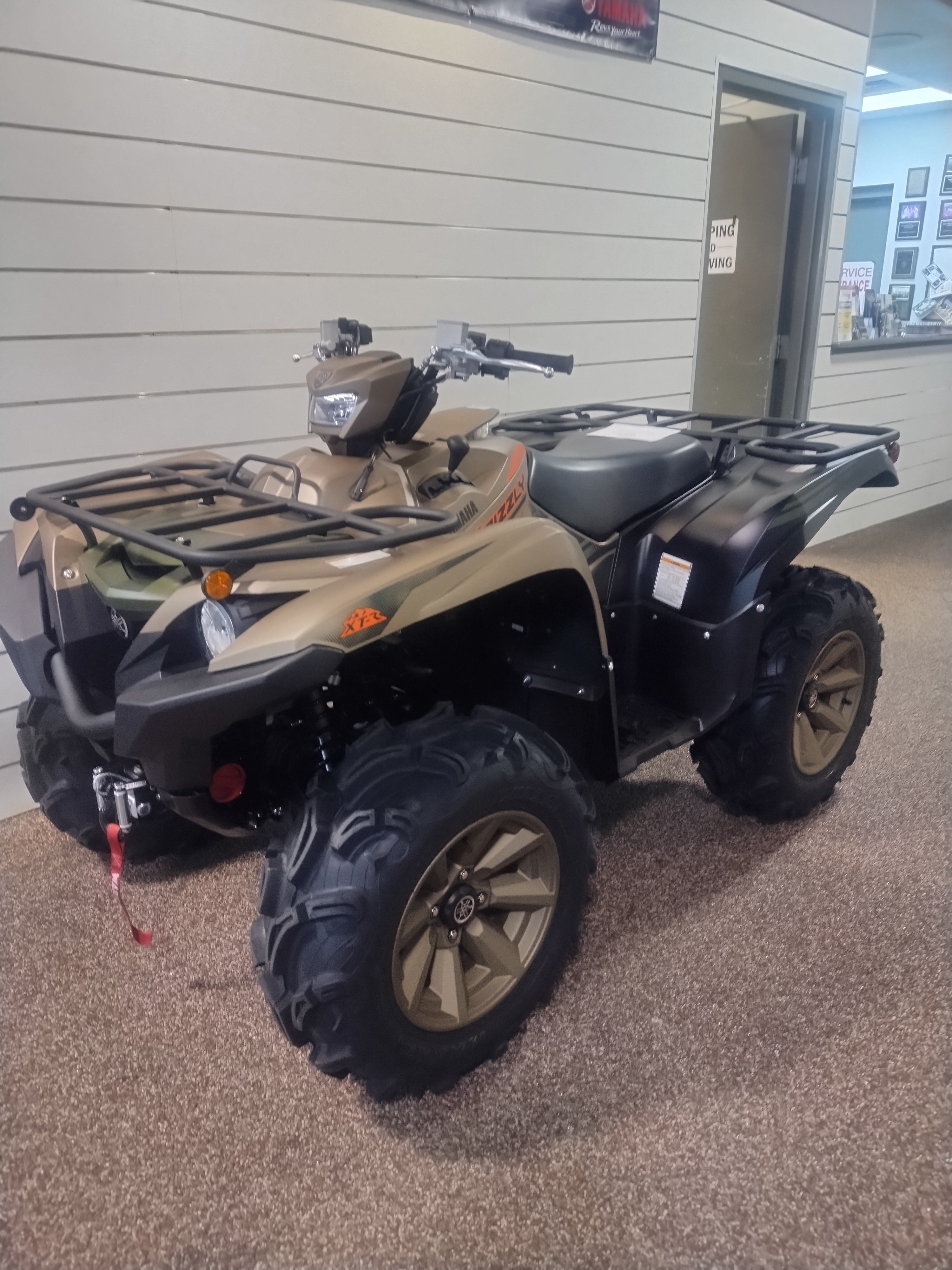 2027 Yamaha Grizzly EPS XT-R in bear DE