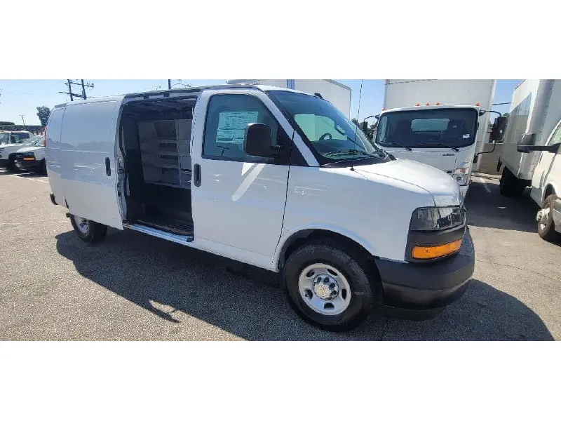 2025 CHEVROLET EXPRESS G2500