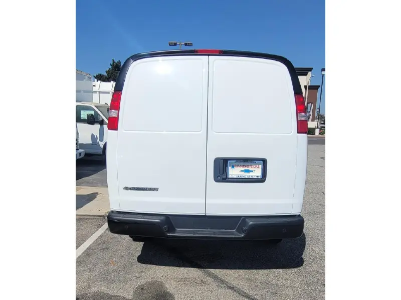 2025 CHEVROLET EXPRESS G2500