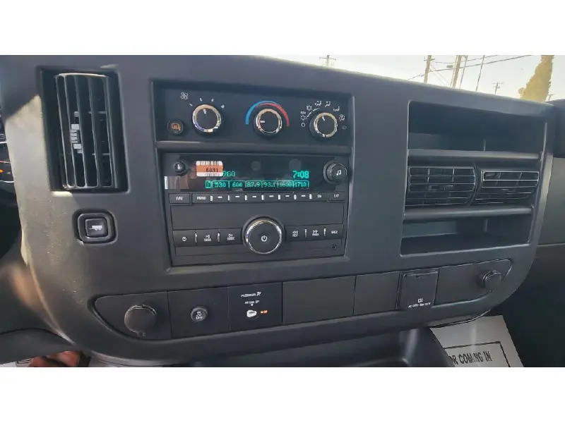 2025 CHEVROLET EXPRESS G2500