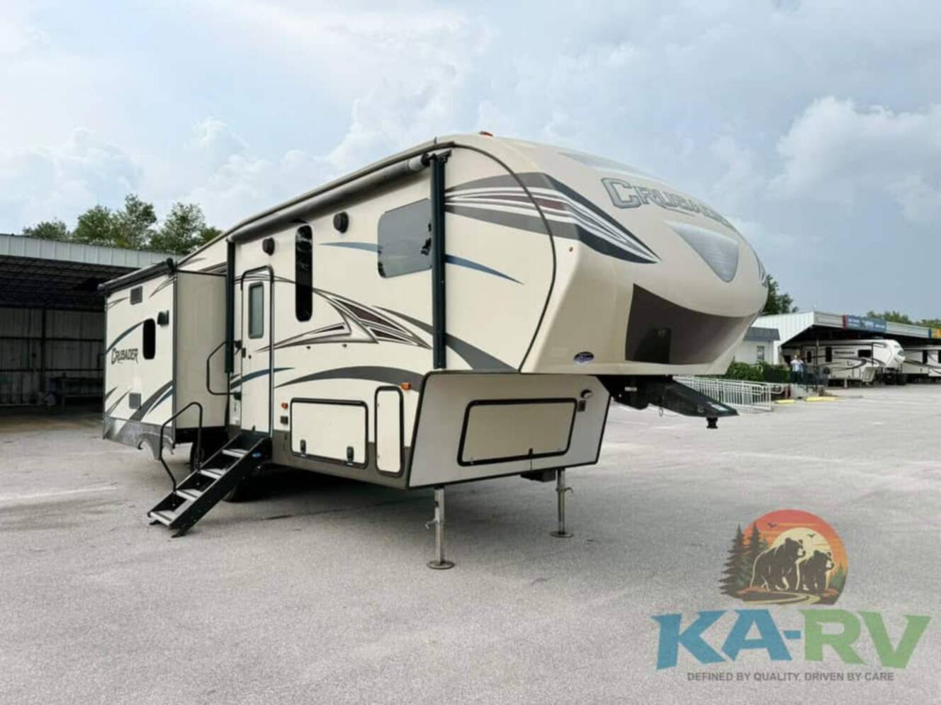 A photo of this 2016 Prime Time Crusader M 295 RST