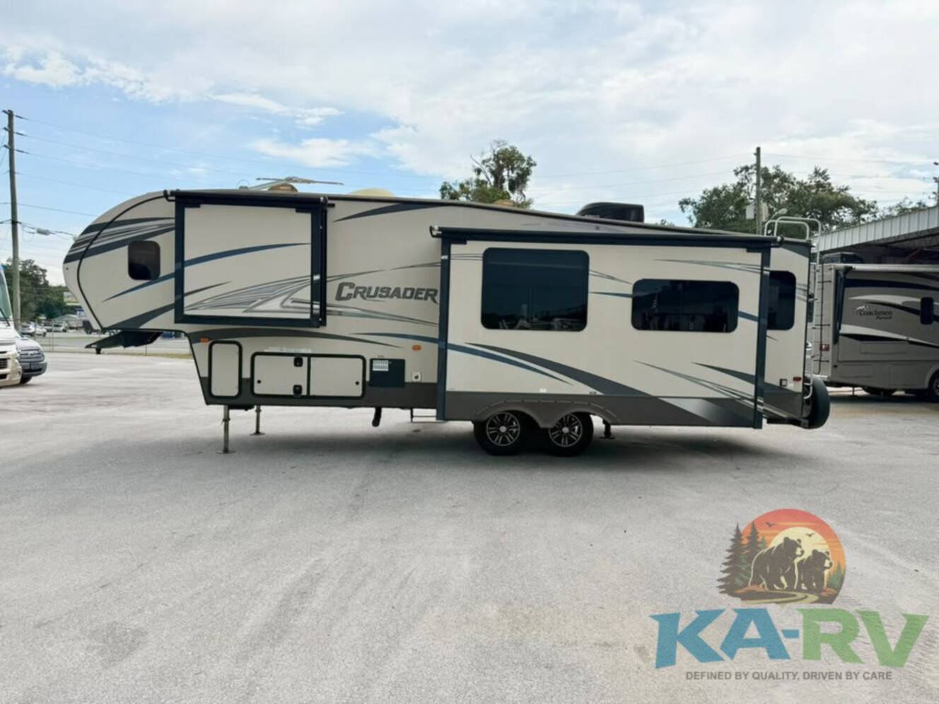 A photo of this 2016 Prime Time Crusader M 295 RST