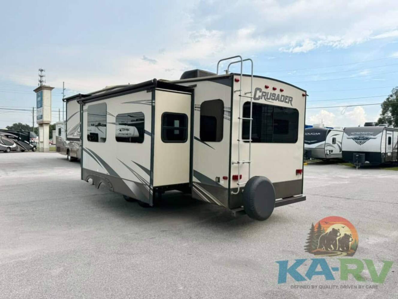 A photo of this 2016 Prime Time Crusader M 295 RST
