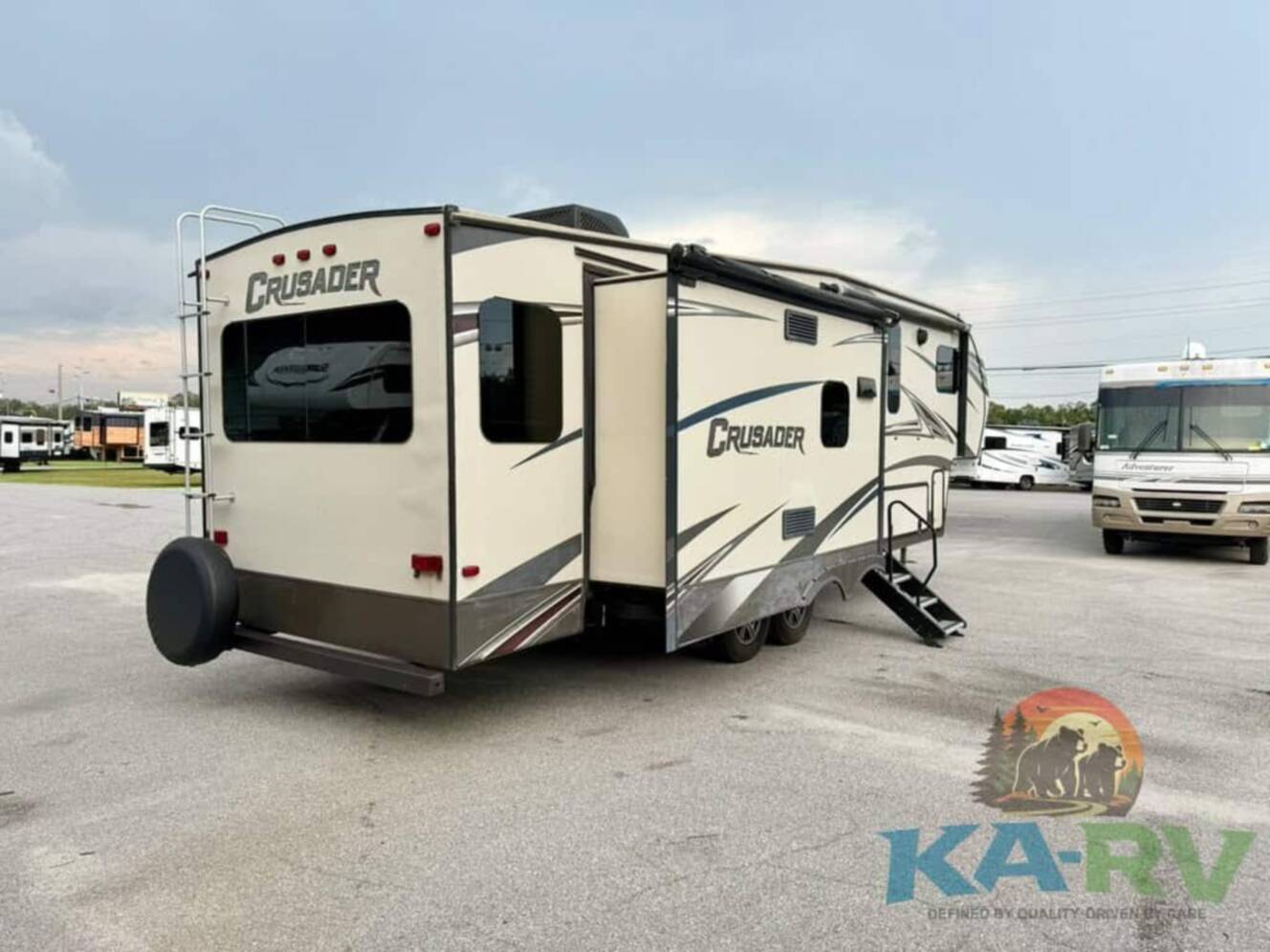 A photo of this 2016 Prime Time Crusader M 295 RST