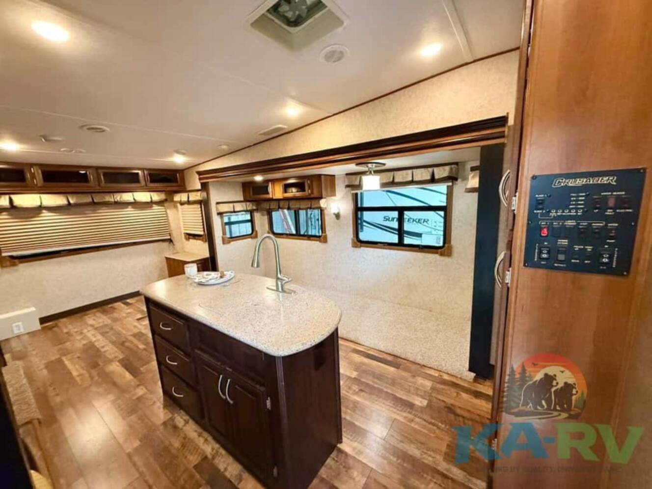 A photo of this 2016 Prime Time Crusader M 295 RST