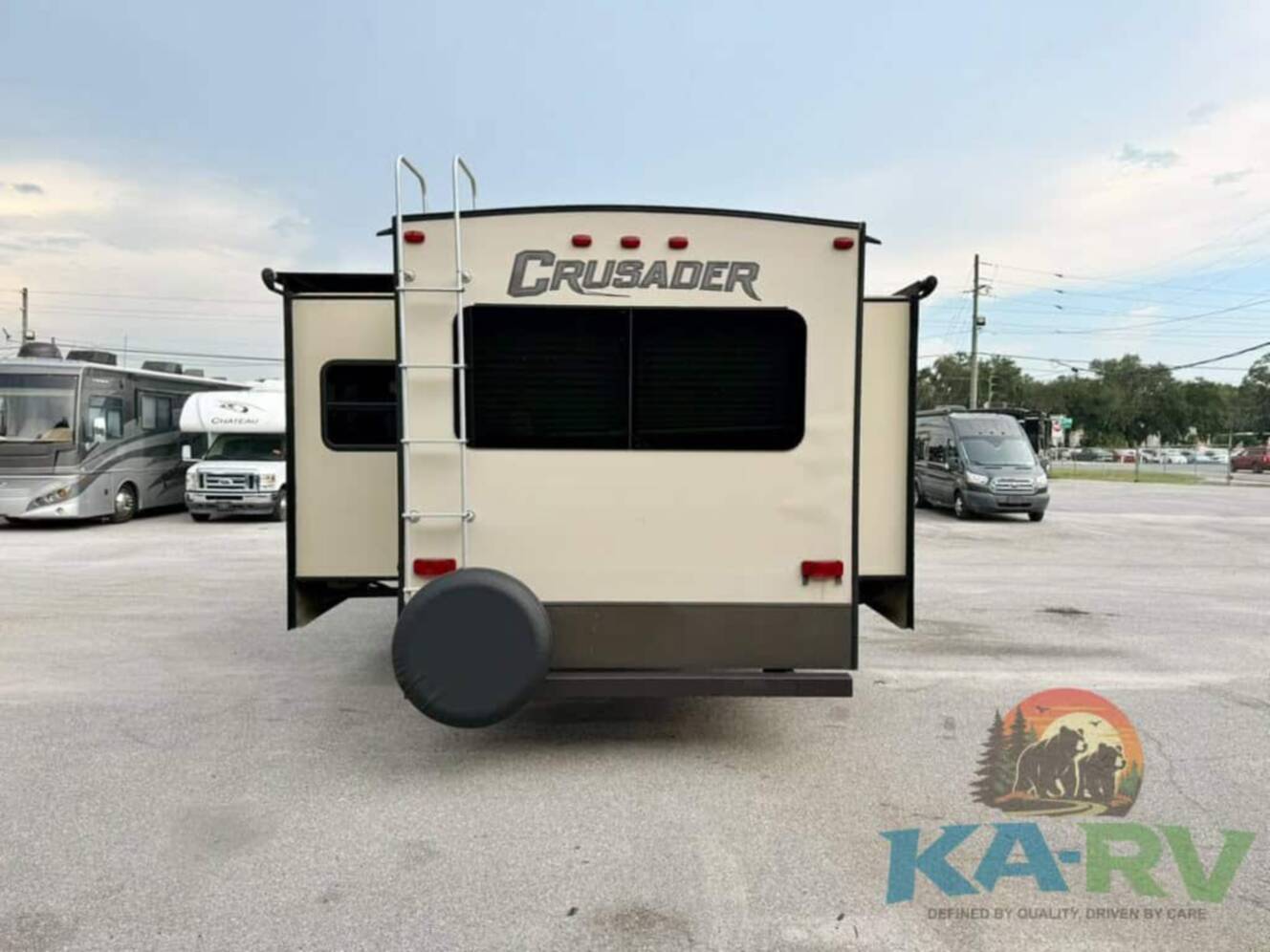 A photo of this 2016 Prime Time Crusader M 295 RST