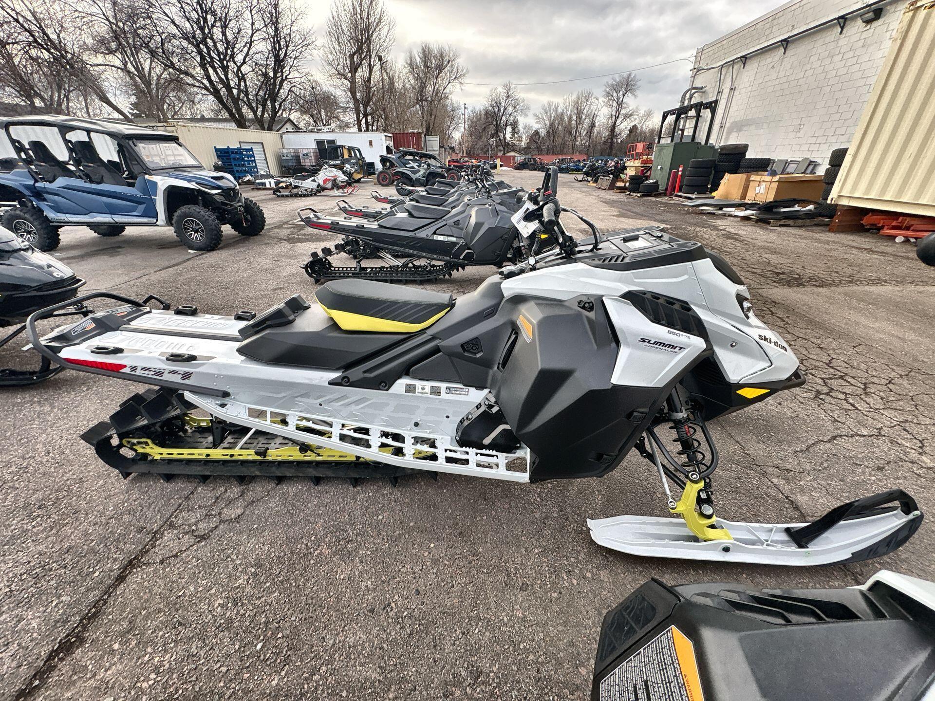 2025 Ski-Doo SUMMIT EDGE 850 S GY HAC 154 3P4F 25 in lakewood CO