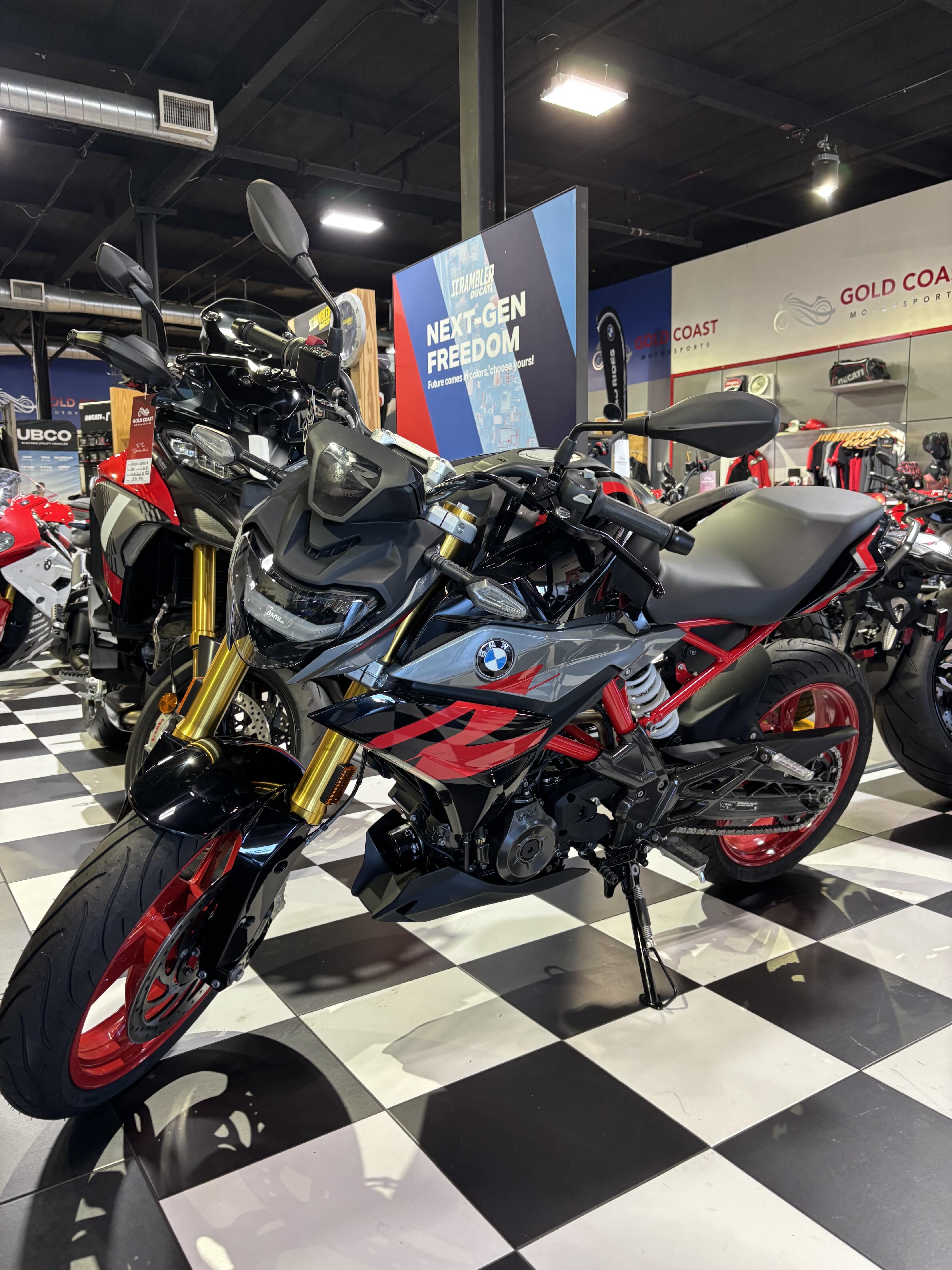 2025 BMW G 310 R 310 R in Great Neck, NY