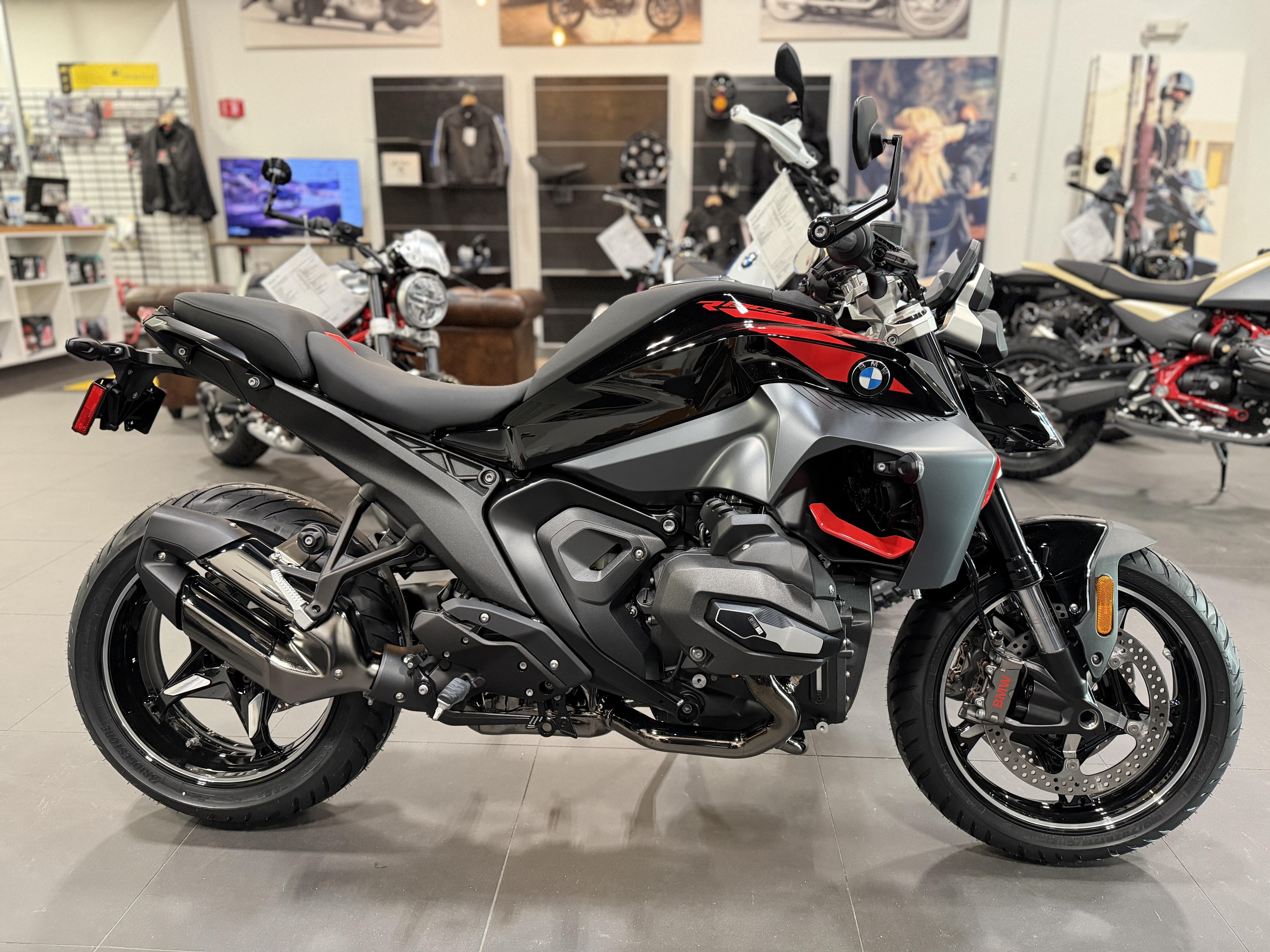 2026 BMW R 1300 R in Hasbrouck Heights, NJ