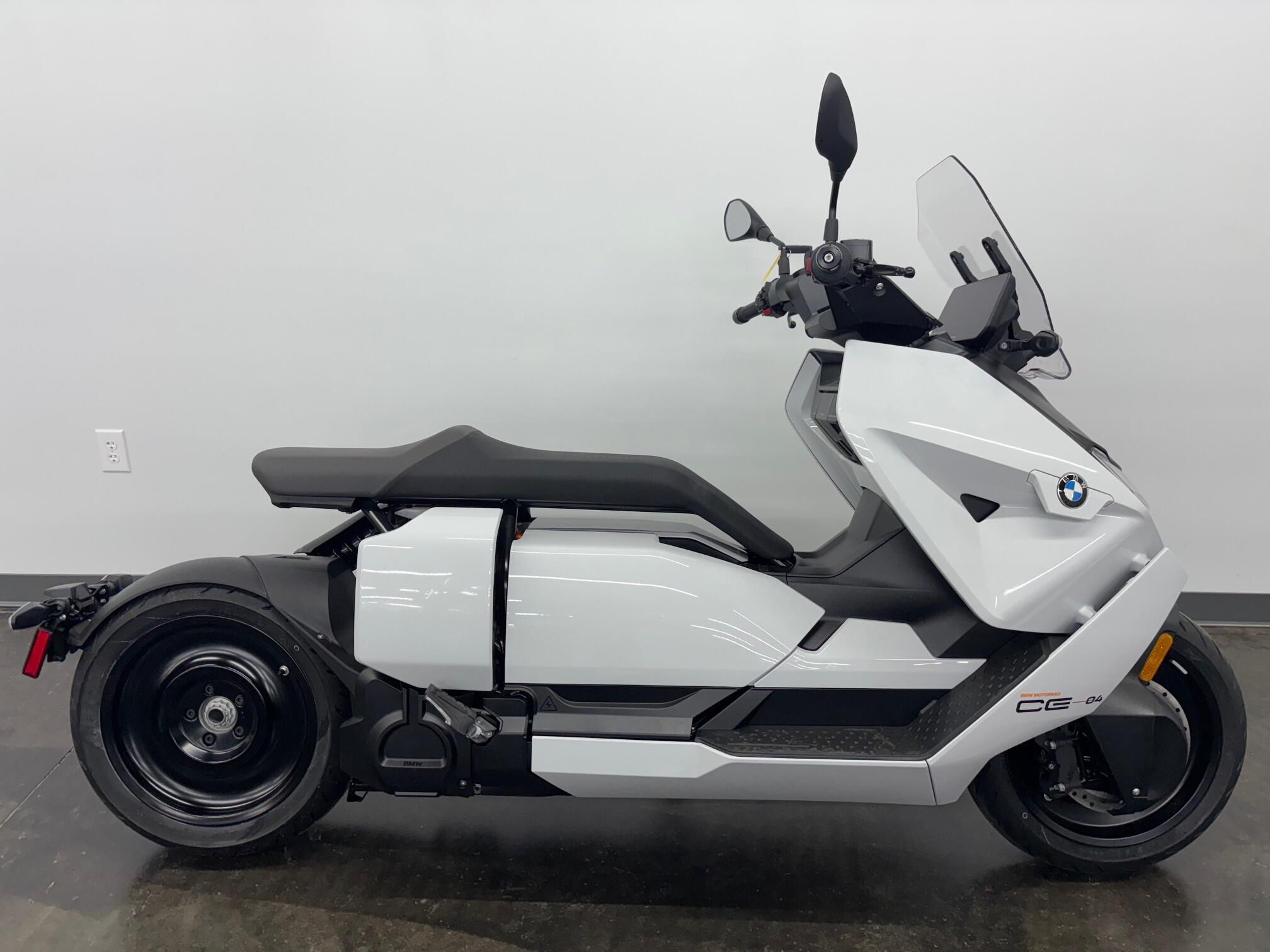 2025 BMW CE 04 04 in Tyrone, PA