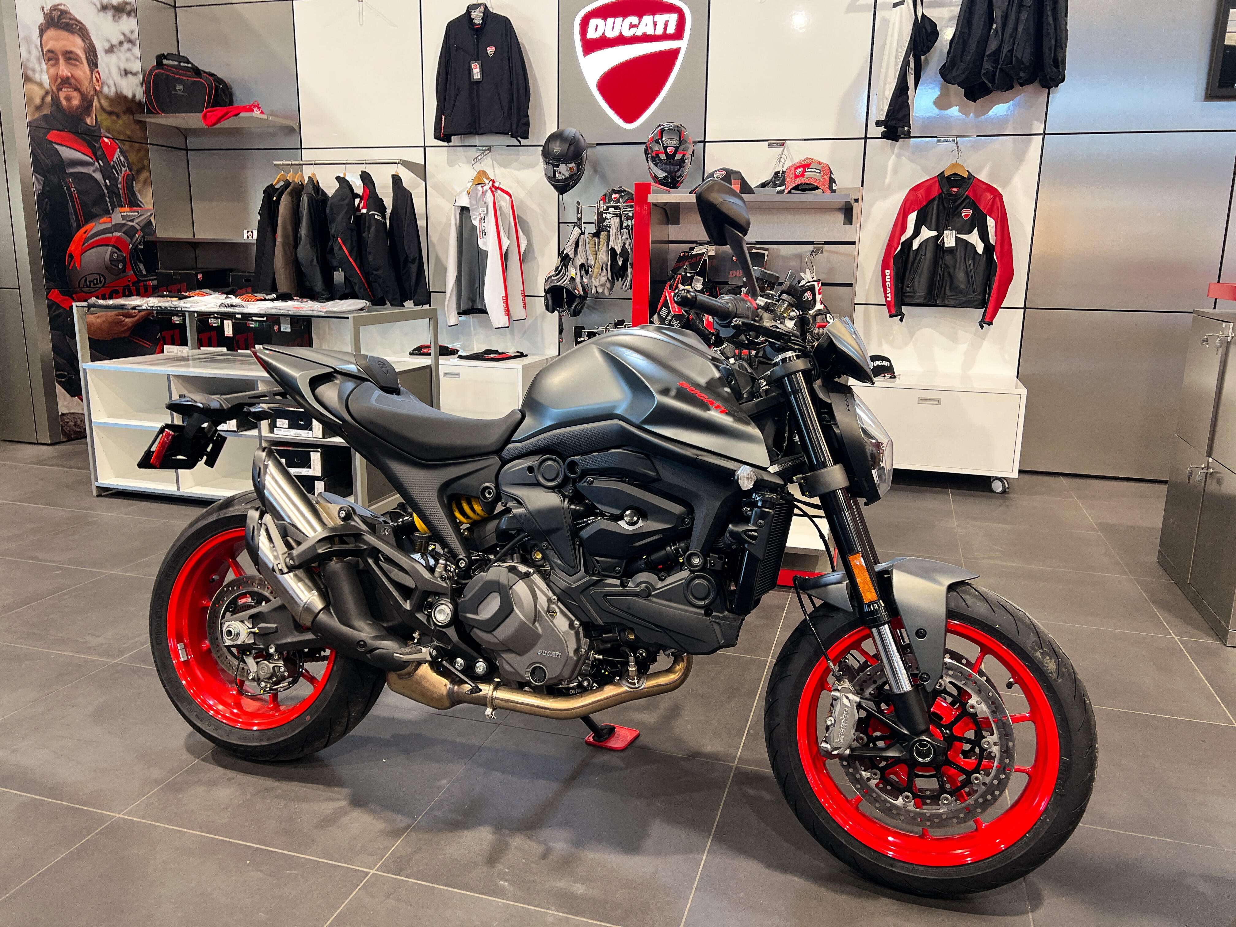 2026 Ducati Monster+ BASE in Chesterfield, MO