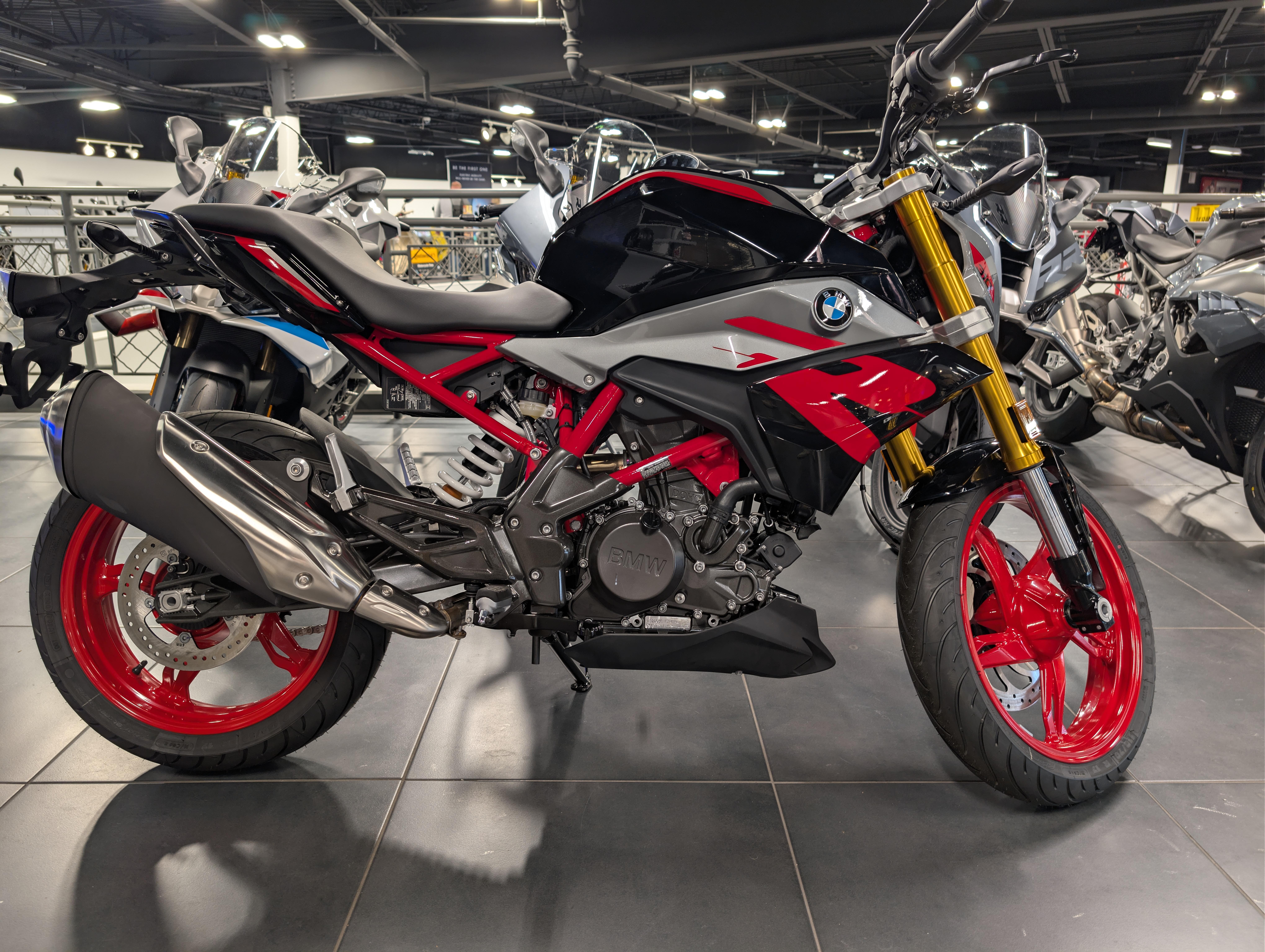 2025 BMW G 310 R 310 R in Metuchen, NJ