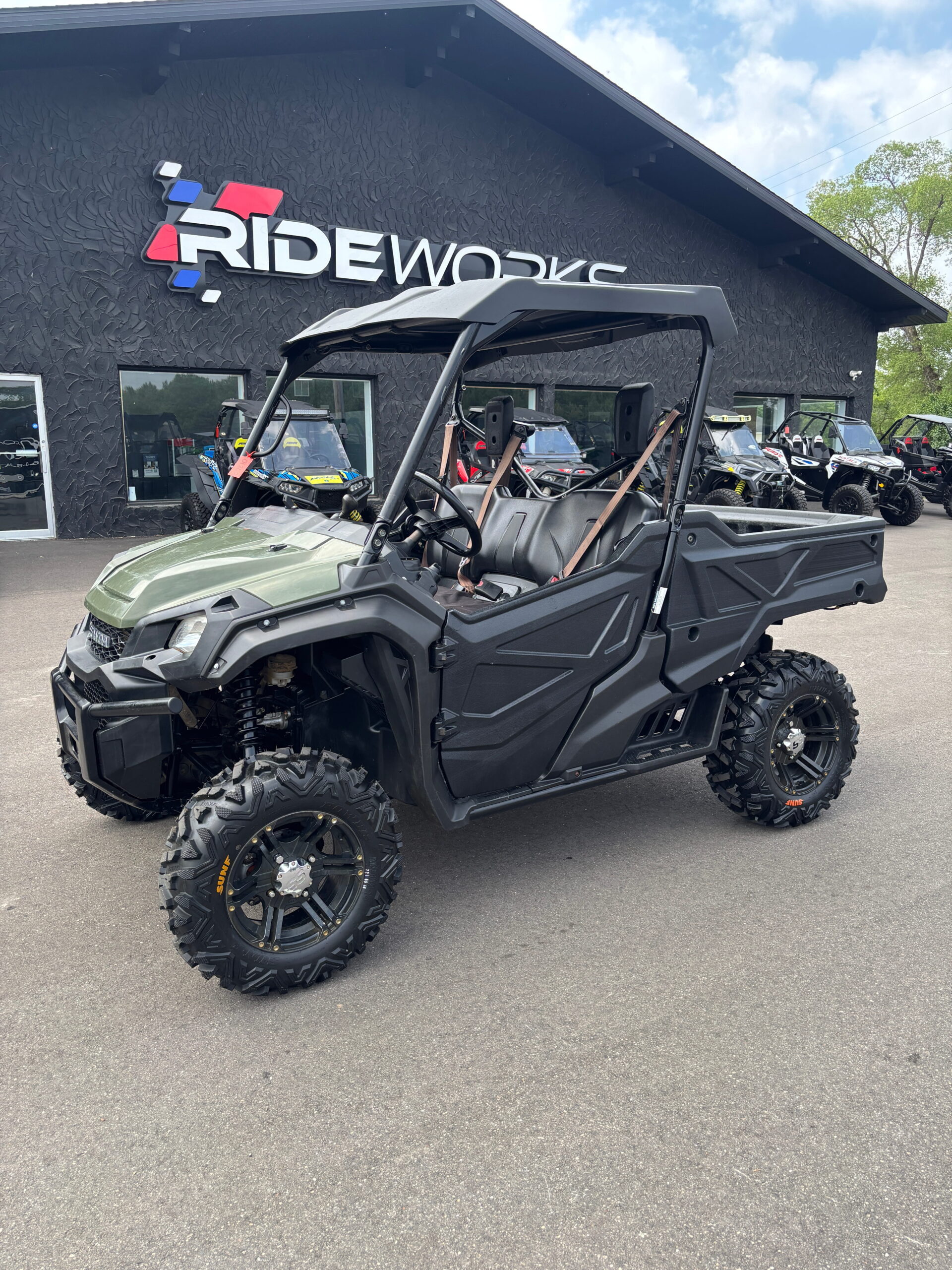 2016 Honda PIONEER 1000 in carson city MI