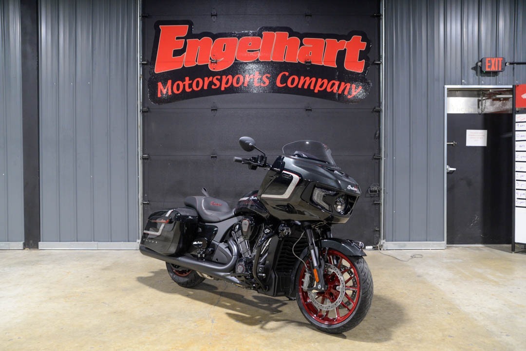 2024 Indian Motorcycle Challenger® Elite ELITE in Madison, WI