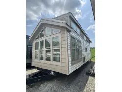 2027 KROPF ISLAND SERIES 6128WD