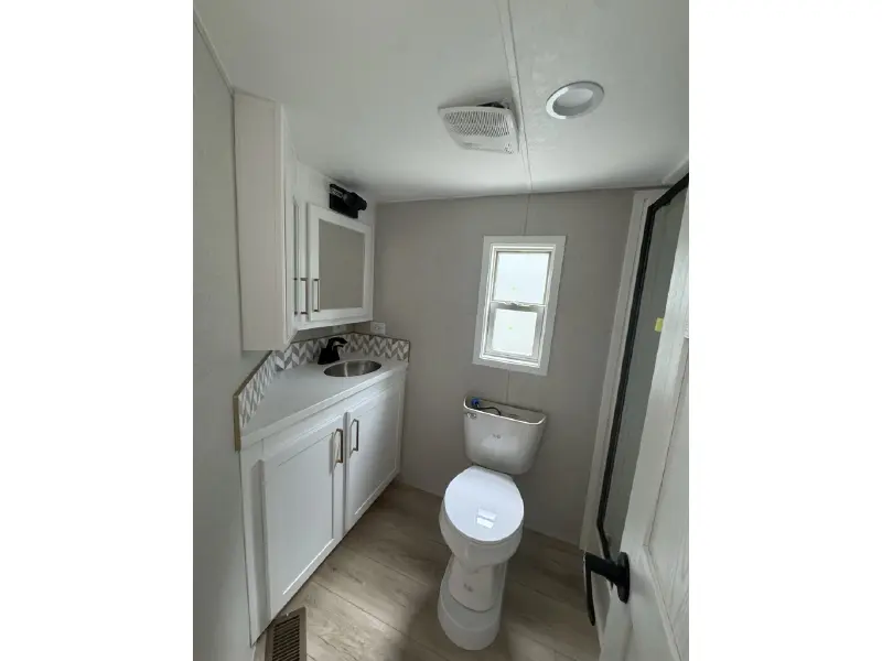 2027 KROPF ISLAND SERIES 6128WD