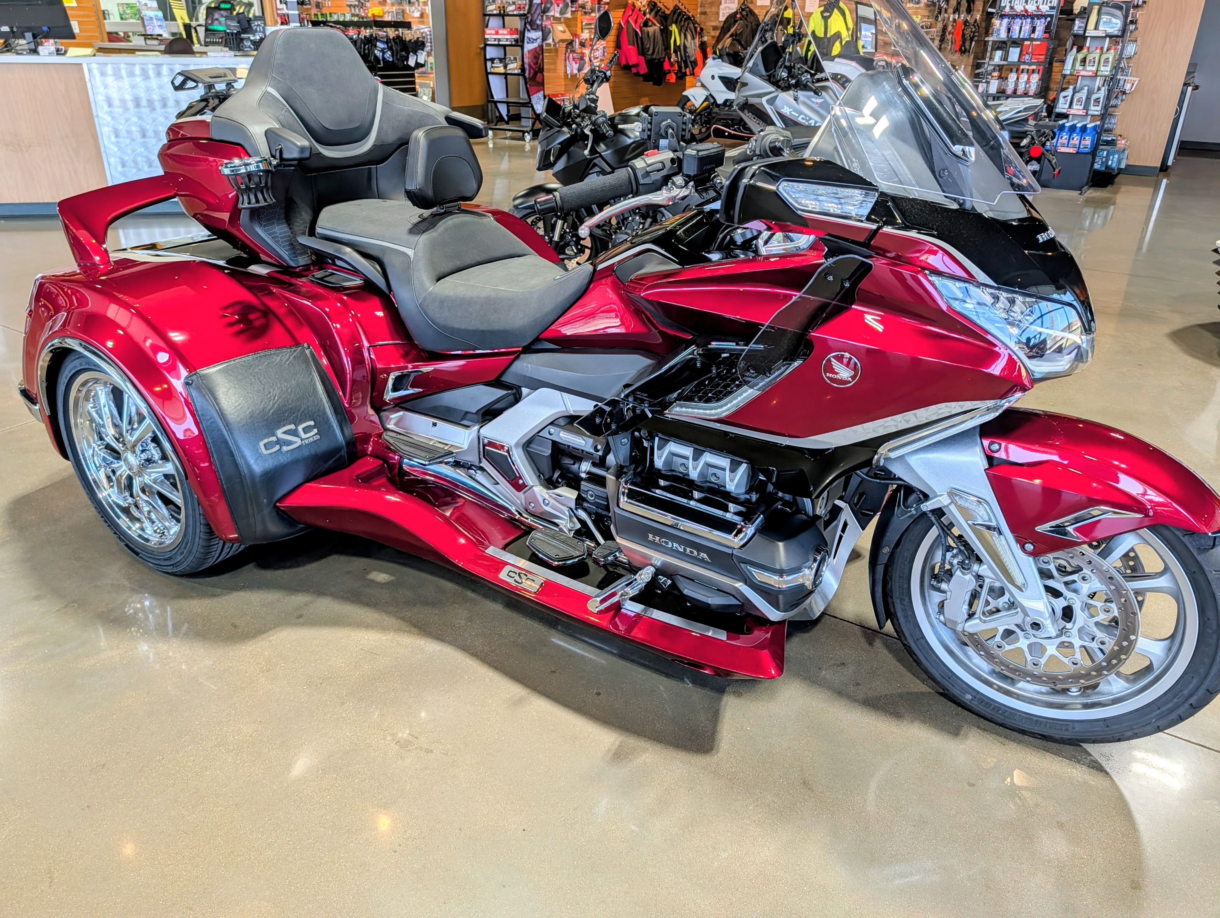 2021 Honda Gold Wing Tour Automatic DCT 1800 TOUR AUTOMATIC DCT in Springfield, MO