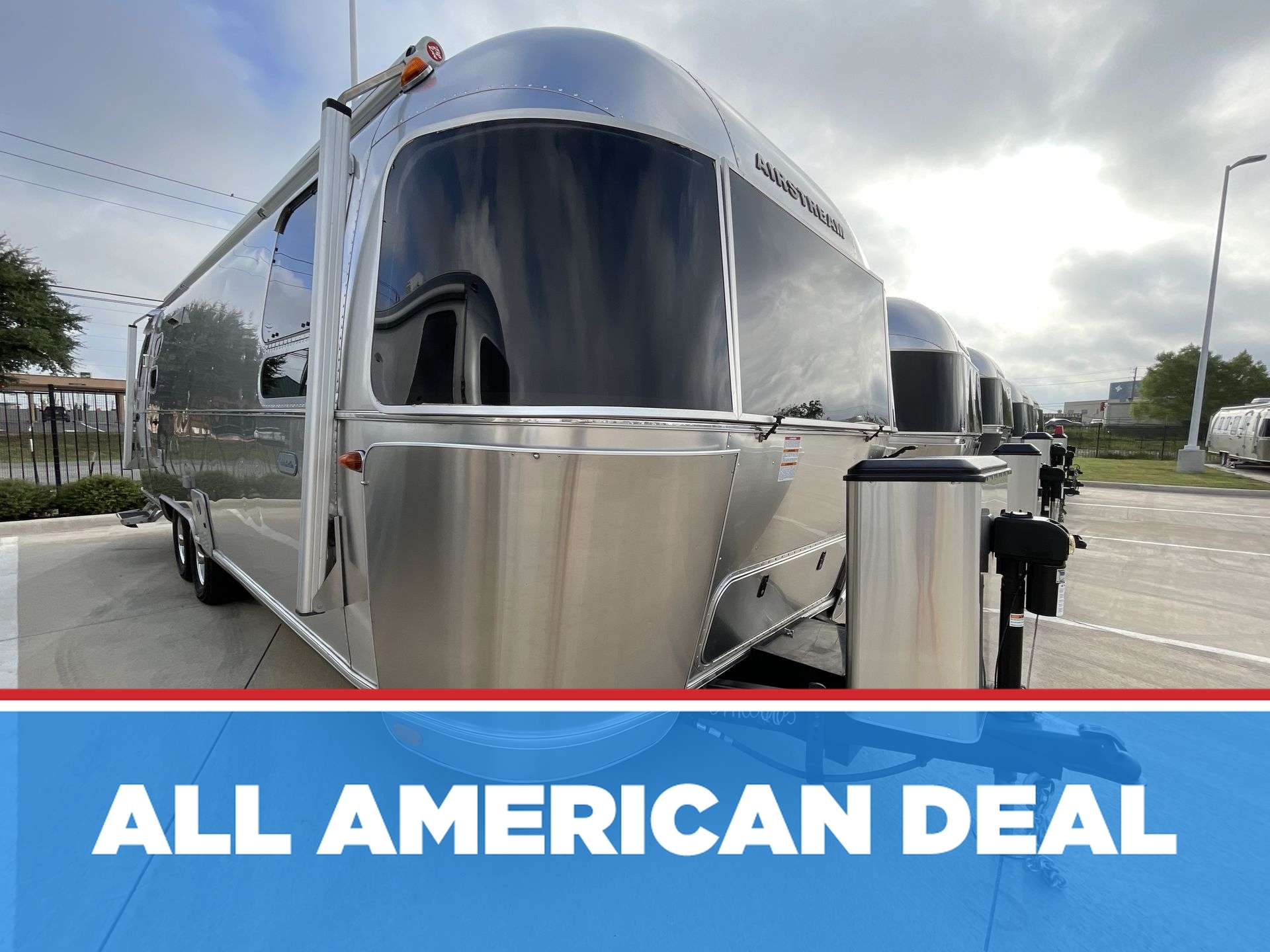 2021 Airstream Globetrotter 27FBT 27FB TWIN in buda TX