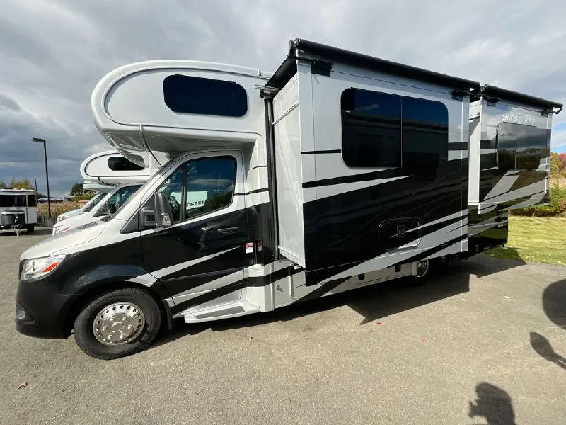 2025 Forest River Sunseeker MBS 2400B