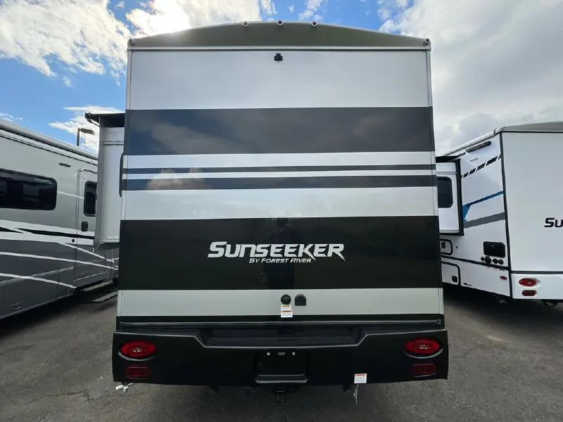 2025 Forest River Sunseeker MBS 2400B