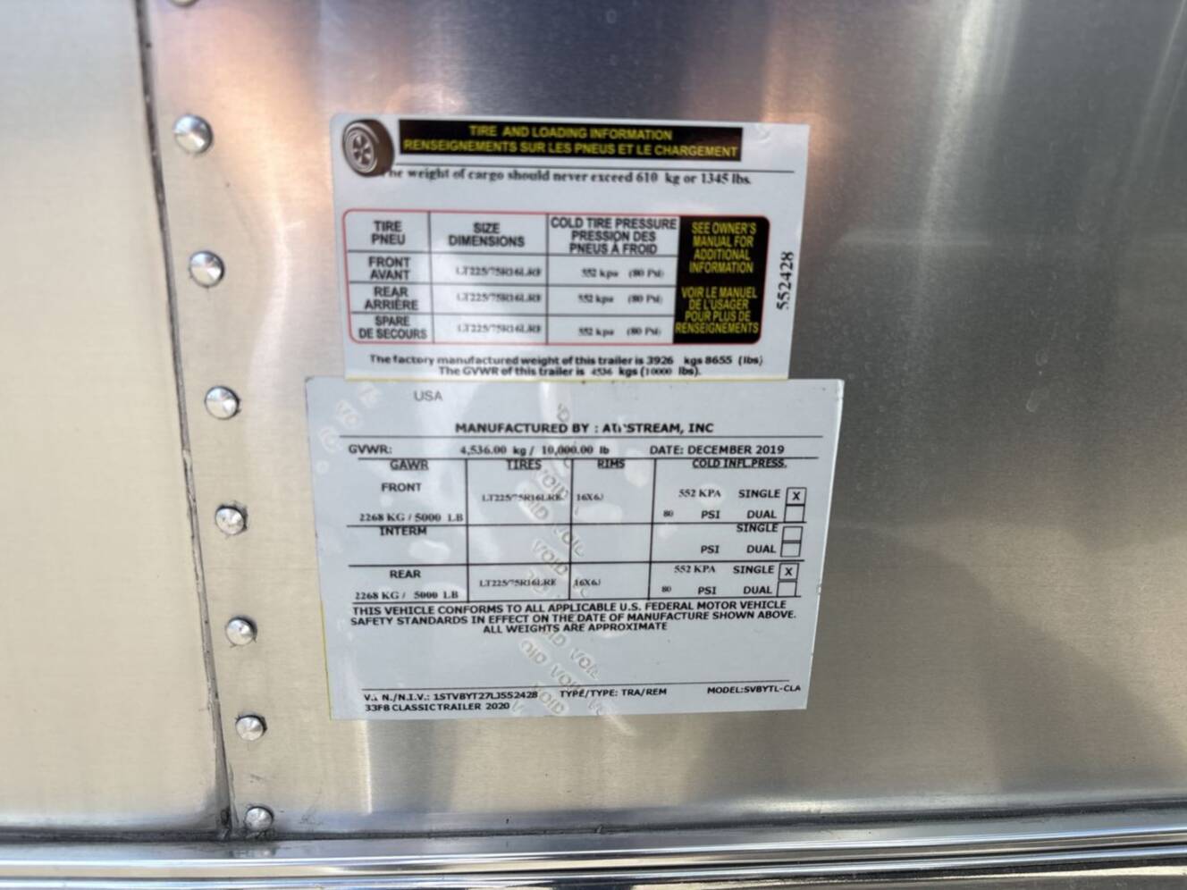 A photo of this 2020 Airstream Classic 33FBQ