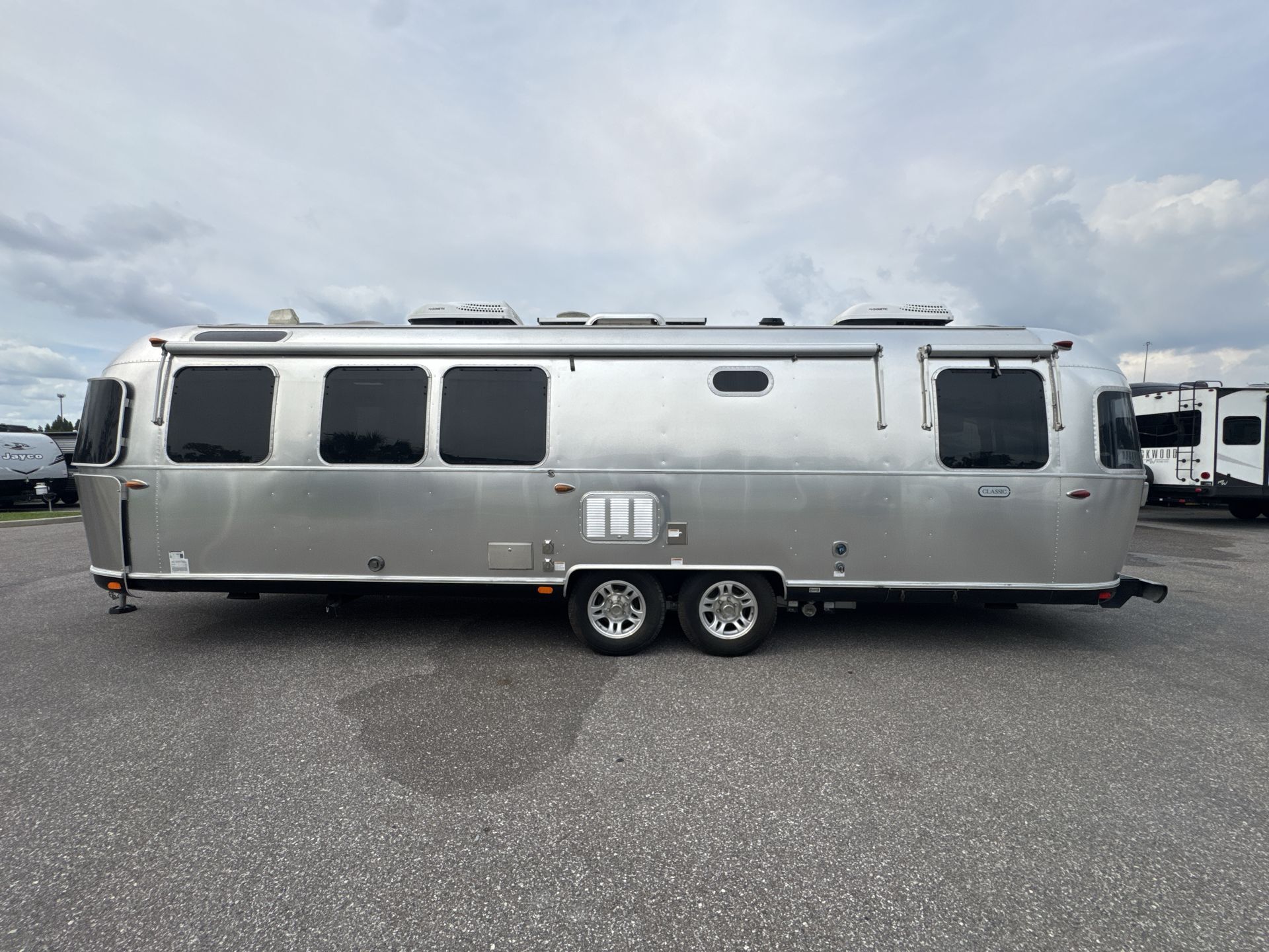 2021 Airstream 30RBQ Classic RV