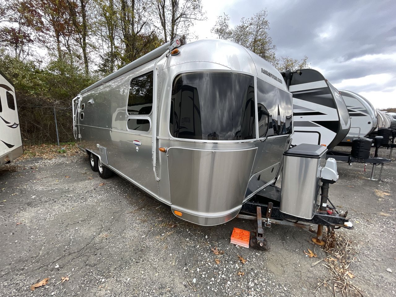 2018 Airstream International Serenity 27FB in newtown CT