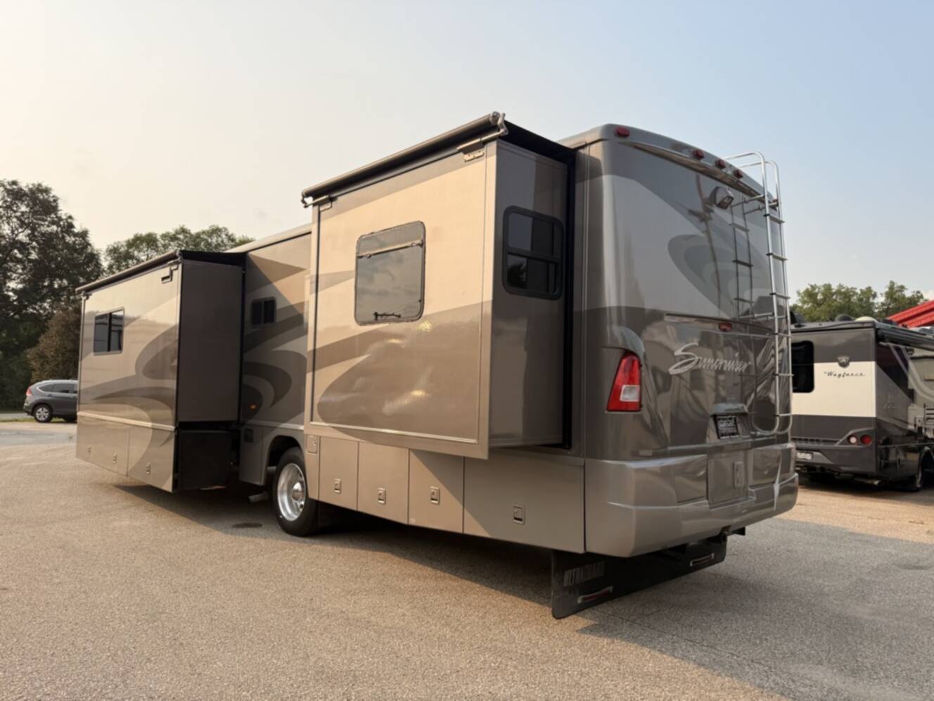 A photo of this 2005 Itasca SUNCRUISER 38J