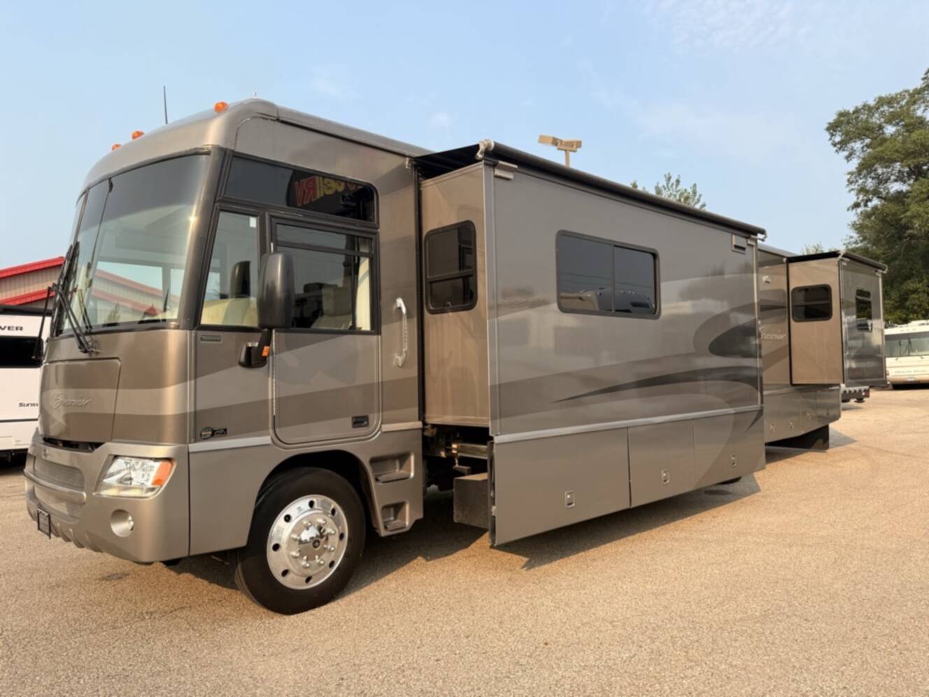 A photo of this 2005 Itasca SUNCRUISER 38J