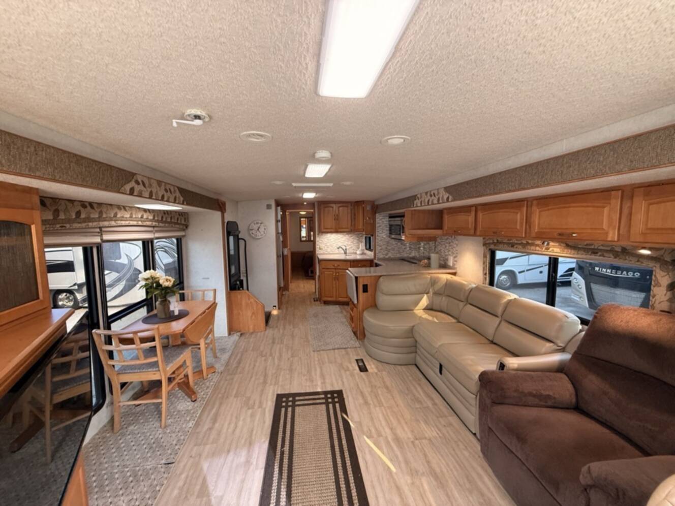 A photo of this 2005 Itasca SUNCRUISER 38J