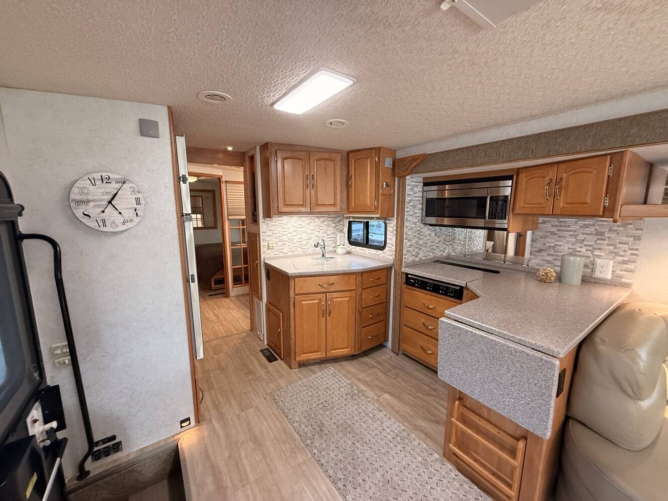 A photo of this 2005 Itasca SUNCRUISER 38J
