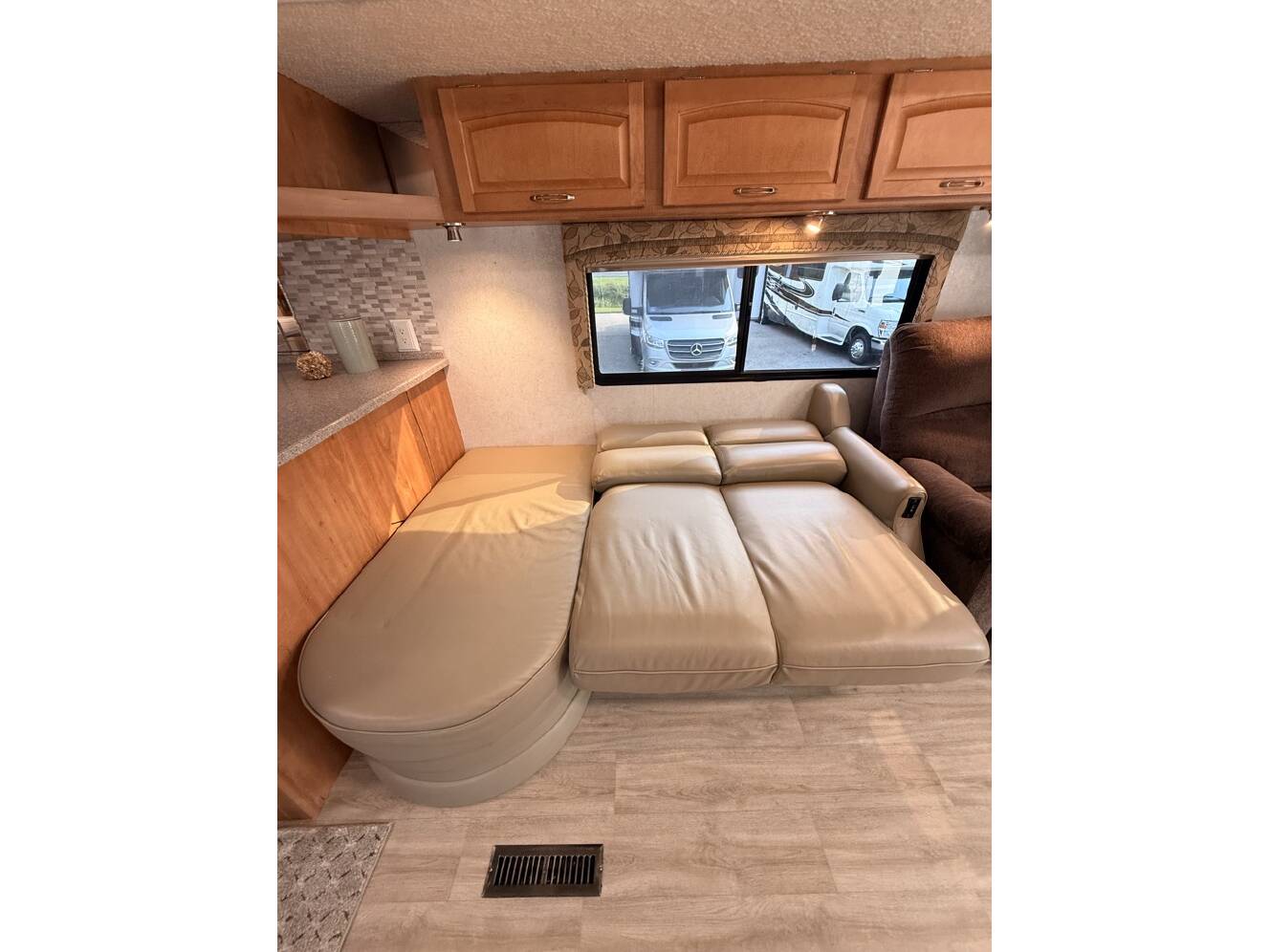 A photo of this 2005 Itasca SUNCRUISER 38J