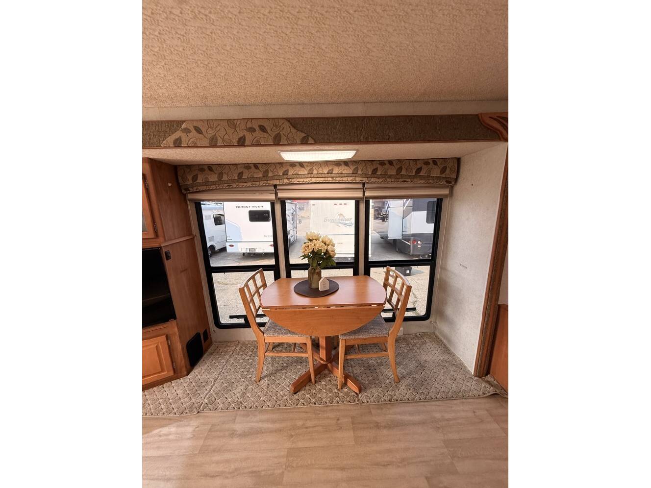 A photo of this 2005 Itasca SUNCRUISER 38J