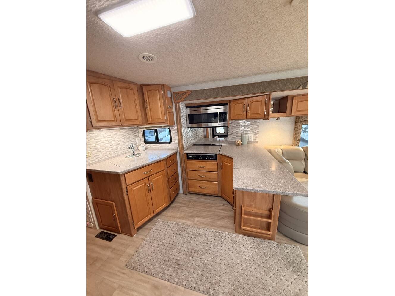 A photo of this 2005 Itasca SUNCRUISER 38J