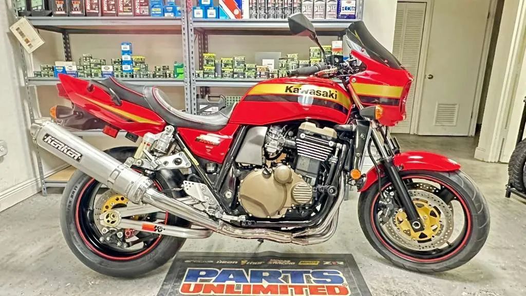2004 Kawasaki ZR1200-A4 ZRX1200R 1200R in Miami, FL